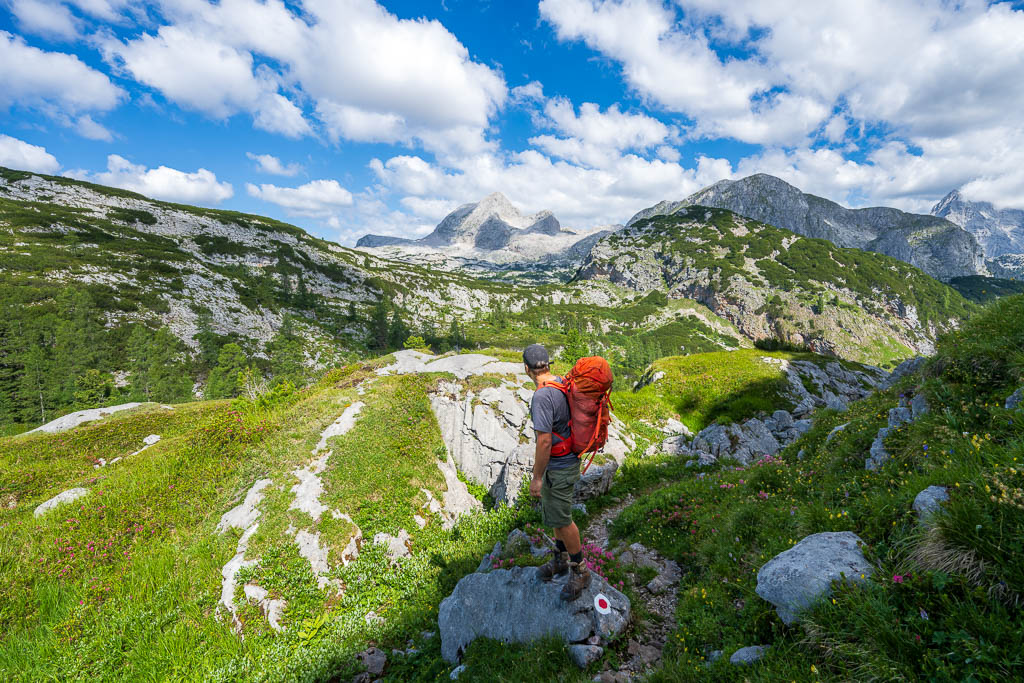 Berglandschaft auf dem Wanderweg in Richtung Viehkogel
