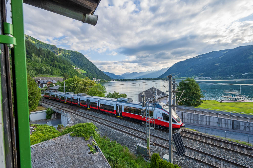 Bahnstrecke direkt am Seehotel Sissi in Zell am See