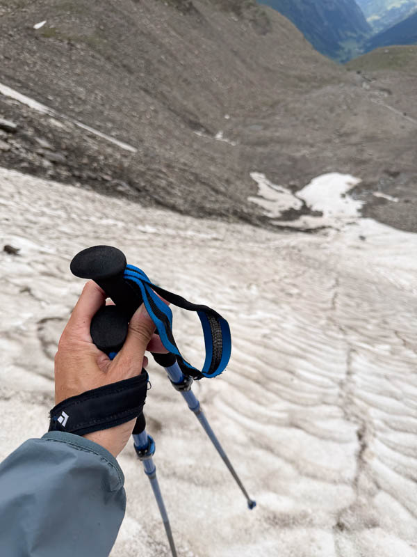 Steiles Schneefeld beim Aufstieg zur Pfandlscharte