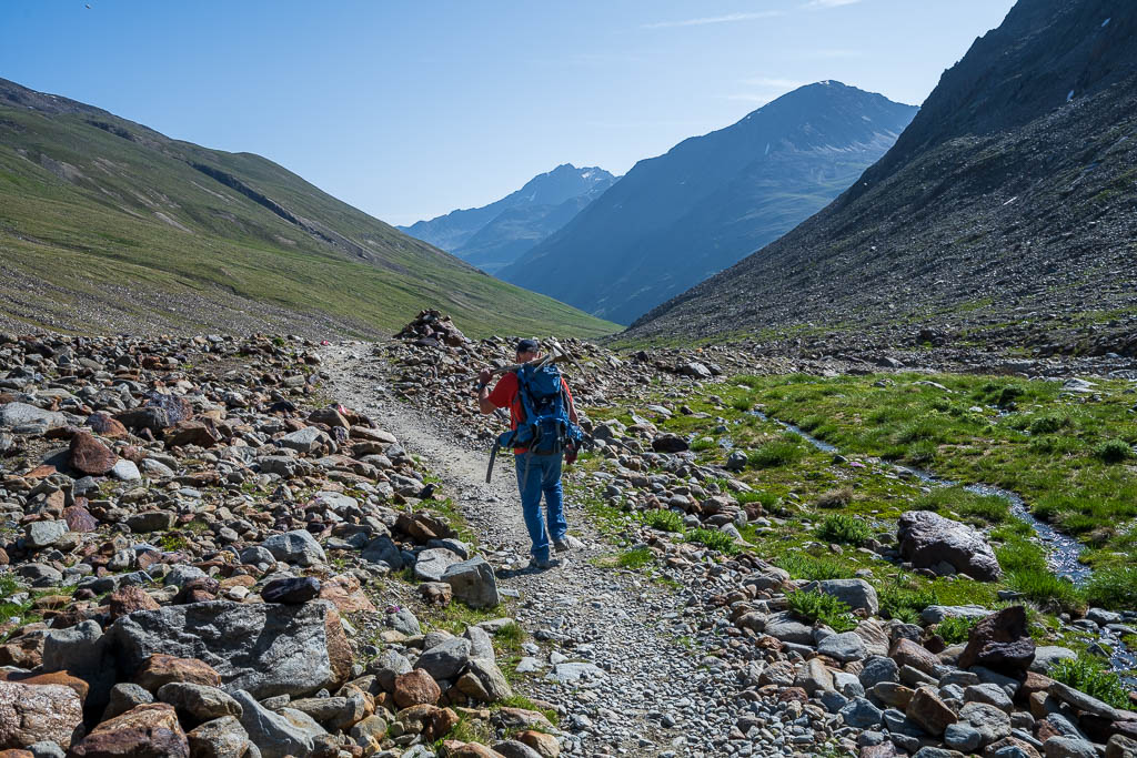 Bauarbeiter der DAV-Sektion Berlin auf dem E5 kurz vor der Ötzi-Fundstelle