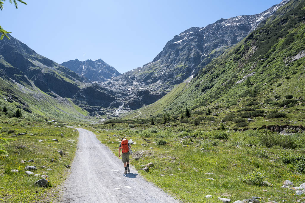 Wanderweg von Mittelberg zur Materialseilbahn