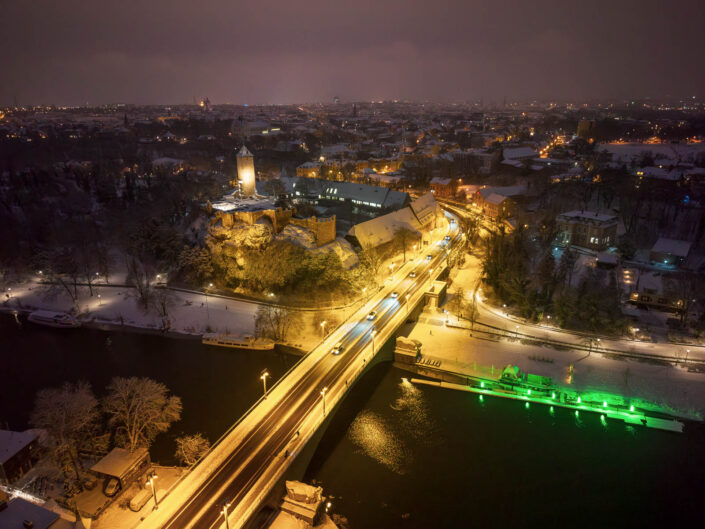 Kröllwitzbrücke mit Burg Giebichenstein