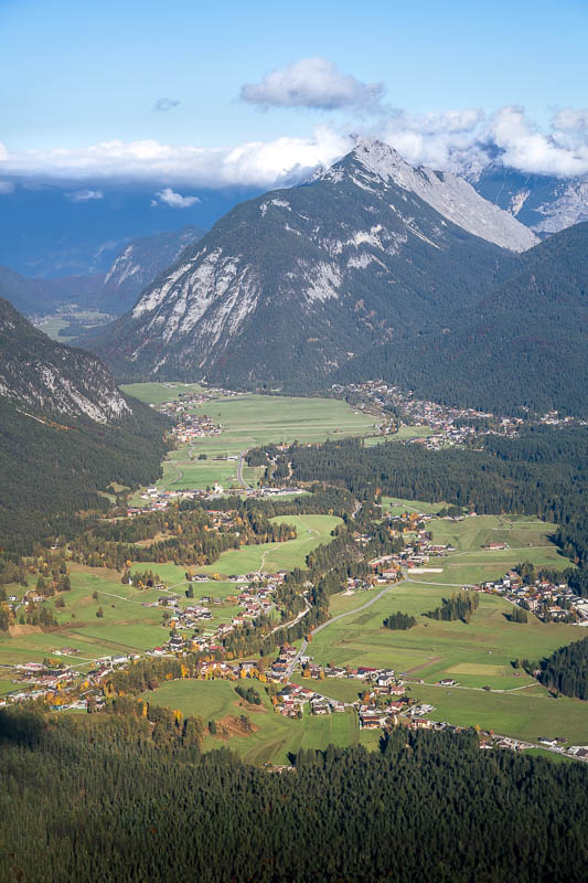 Blick von der Hohen Munde auf Leutasch