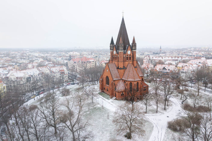 Pauluskirche Halle im Schnee