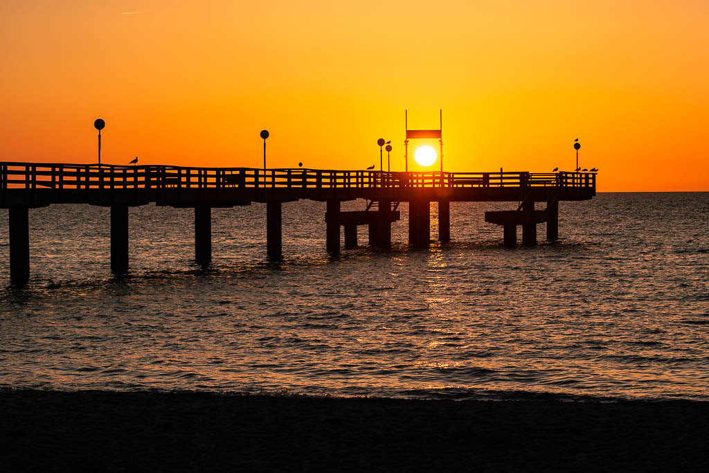 Seebrücke in Rerik zum Sonnenuntergang