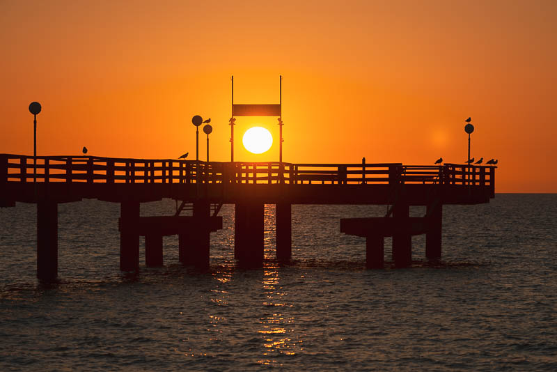 Seebrücke in Rerik zum Sonnenuntergang